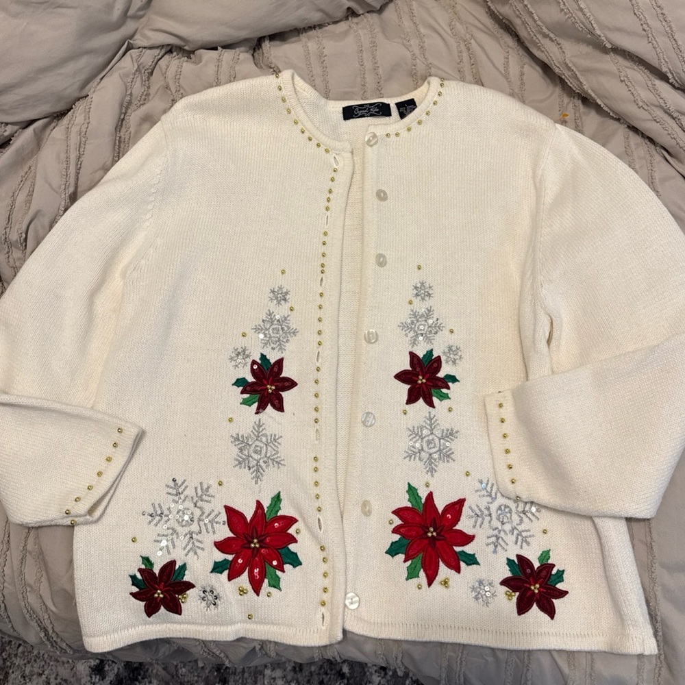 Crystal Kobe vintage Festive Cream Cardigan with Red Floral Embroidery